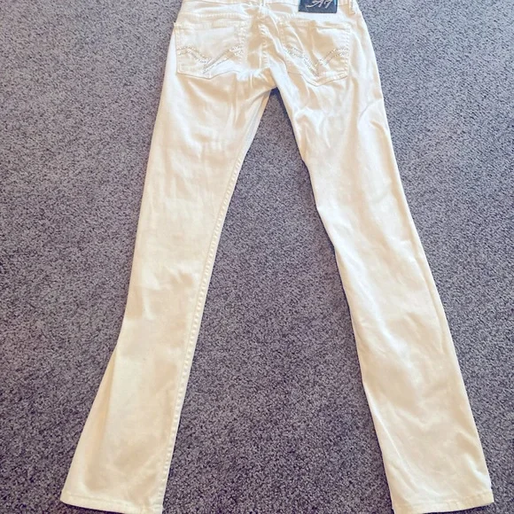 A7 white jeweled jeans. Size 27. Ripped accents, jeweled throughout. Fabulous - Picture 3 of 7